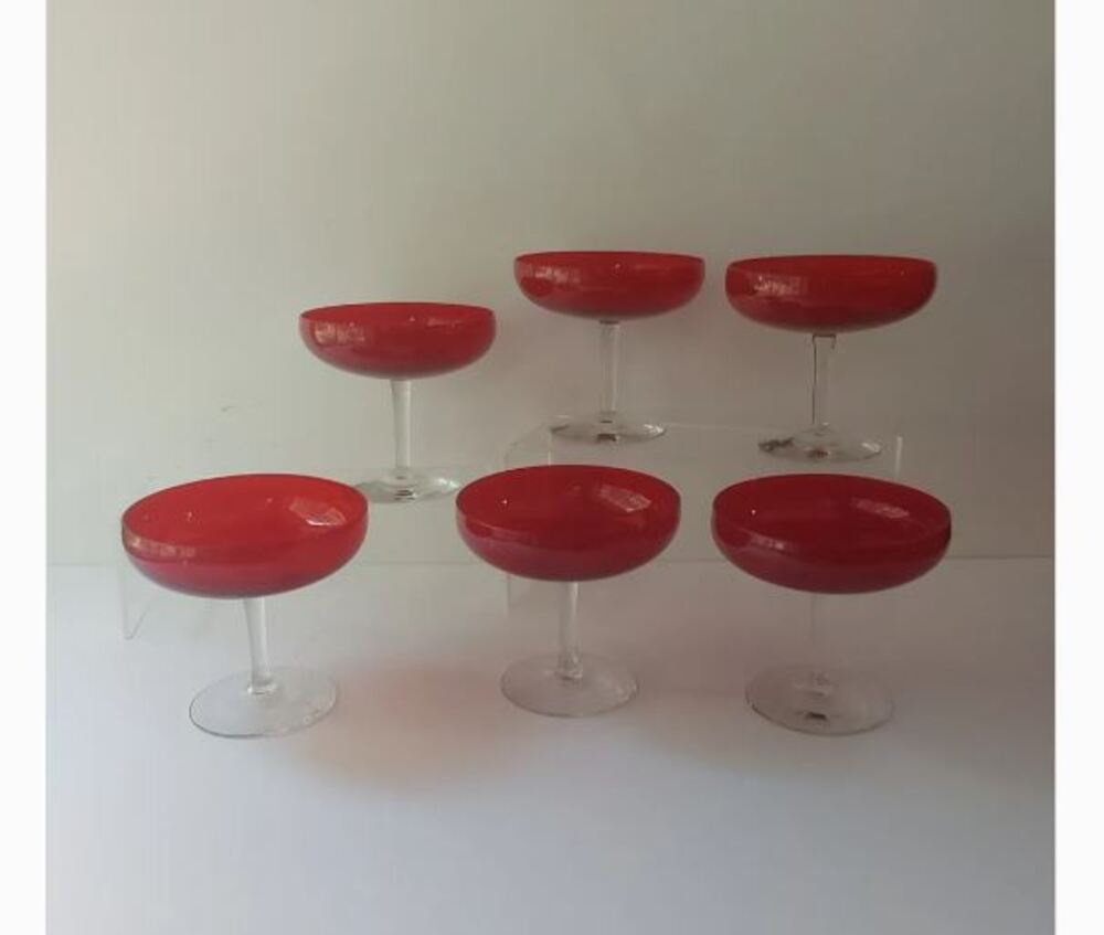 Red Champagne Glasses - Set of 6